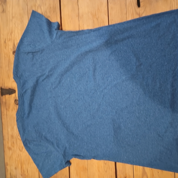 Disney Cinderella/Prince Charming Blue Tee with Gold Logo XL - Picture 8 of 8